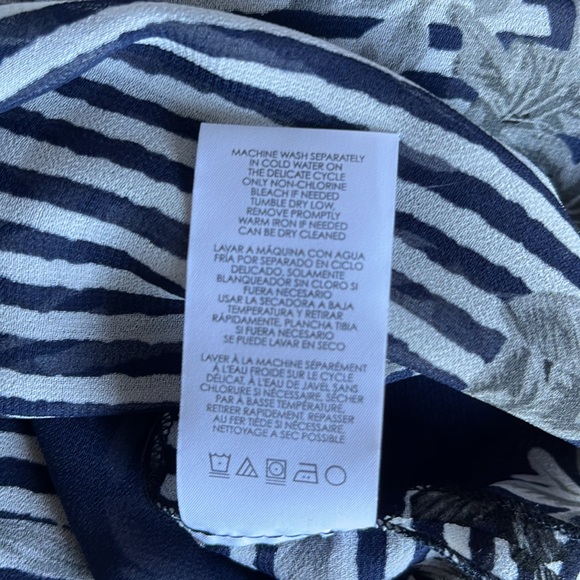 CAbi NWOT Women’s Size S Navy/Gray Sheer Tunic/Cover-up. - Picture 16 of 16